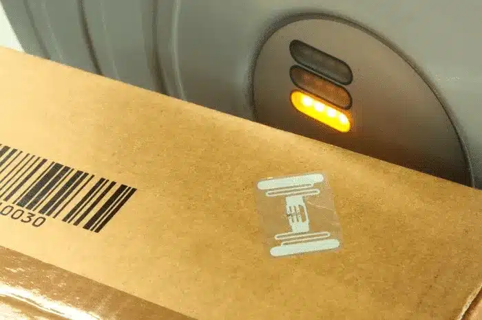 machine scanning an RFID label